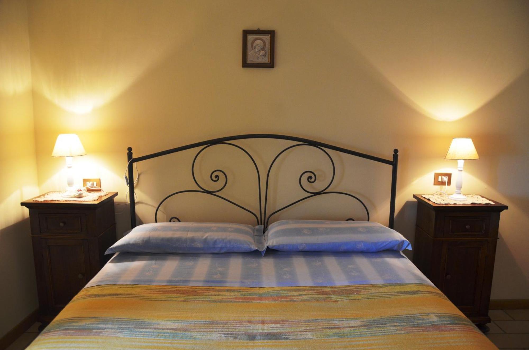Agriturismo Le Castellare Монтемонако Номер фото