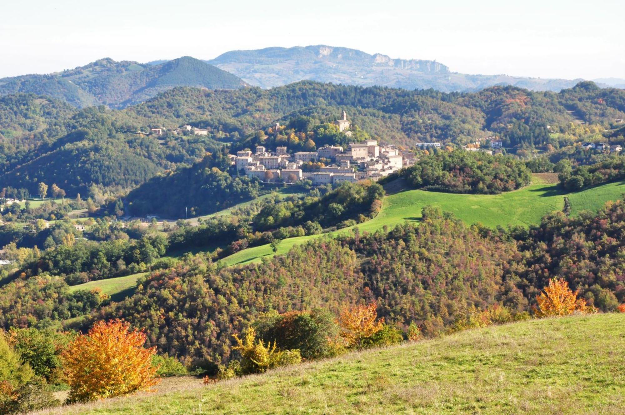 Agriturismo Le Castellare Монтемонако Екстер'єр фото